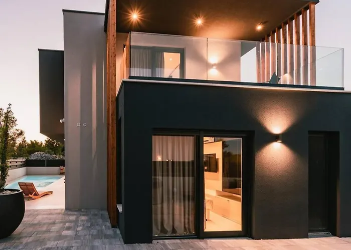 Casa Domina With Sauna And Whirlpool Only 200 Meters From The 스리마